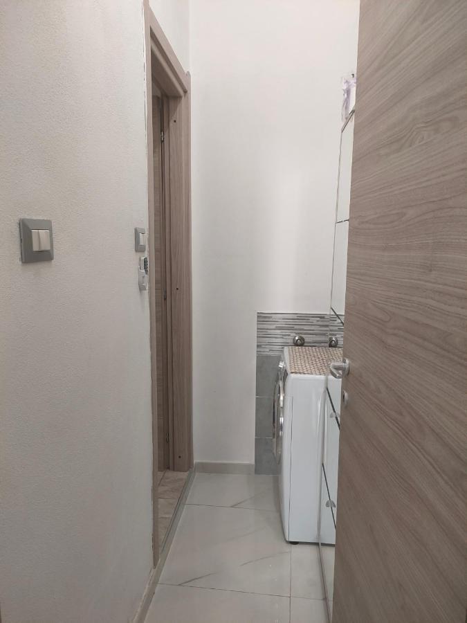 Appartamento Di Fronte Al Porto Turistico Cagliari Exterior photo